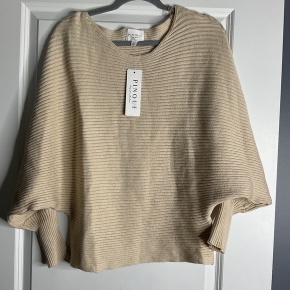 Pinque Ribbed Sweater - Medium - Note Callout - Picture 1 of 5